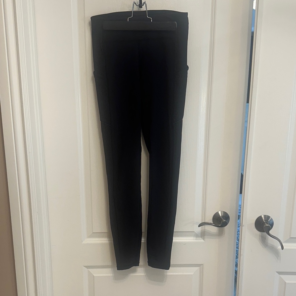 Lululemon black (6) running leggings